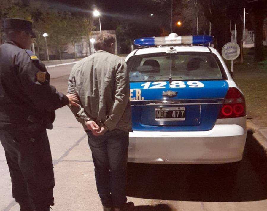 Un problema de pareja terminó a los tiros y con un detenido