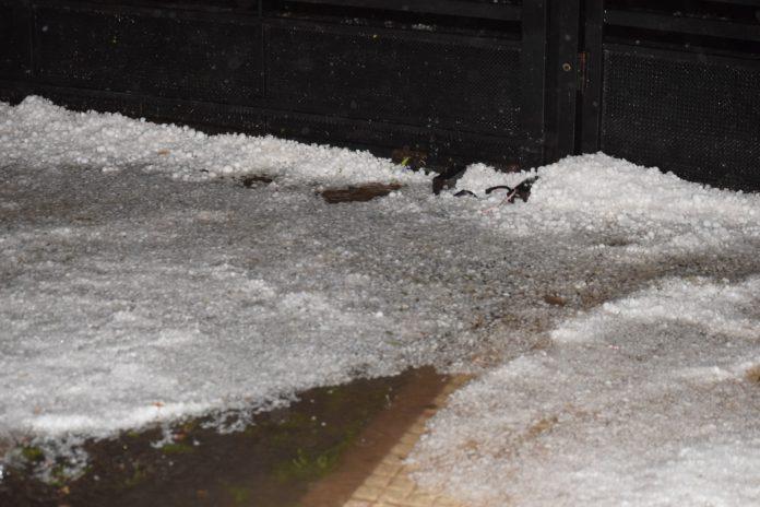 Temporal en Viale: fuerte granizada y un accidente en ruta 18