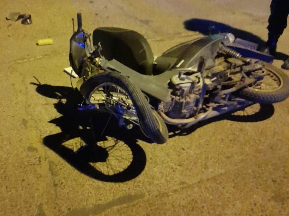 Motociclista Con Lesiones Graves Tras Chocar Con Un Auto - Mercurio ...