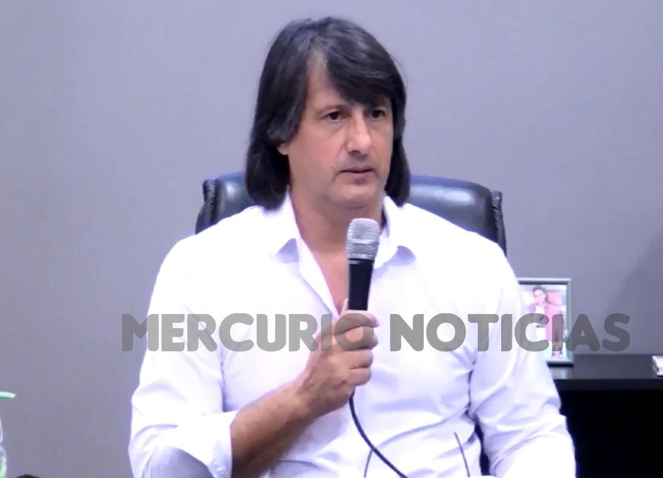 Martínez anunció un aumento del 20% para empleados municipales
