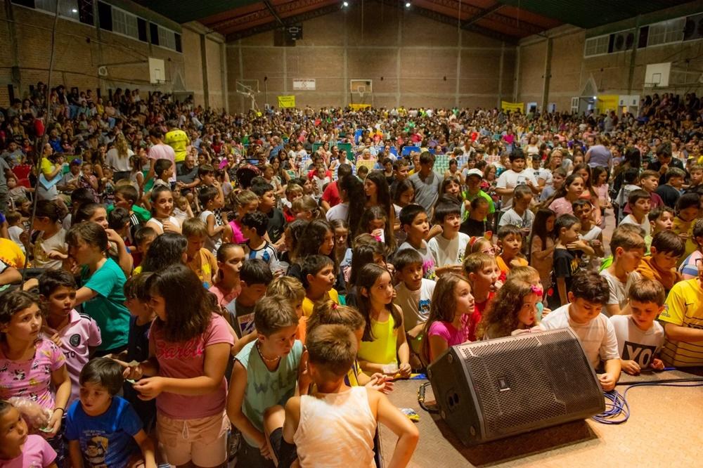Éxito rotundo en el Festival de Reyes Magos de Villa Elisa