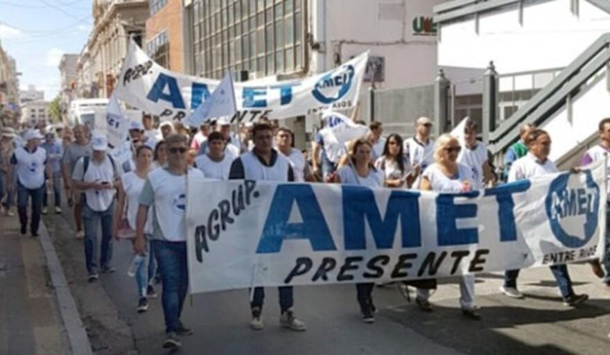 Este lunes hay paro nacional de docentes técnicos y privados