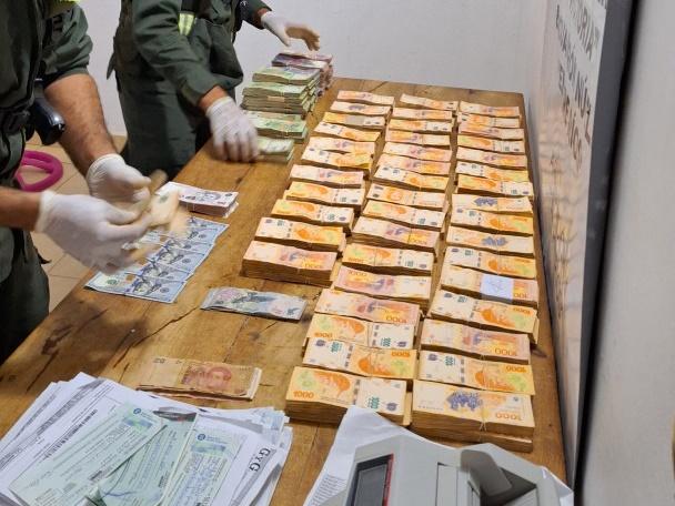 Victoria: Gendarmería incautó casi 10 millones de pesos sin aval