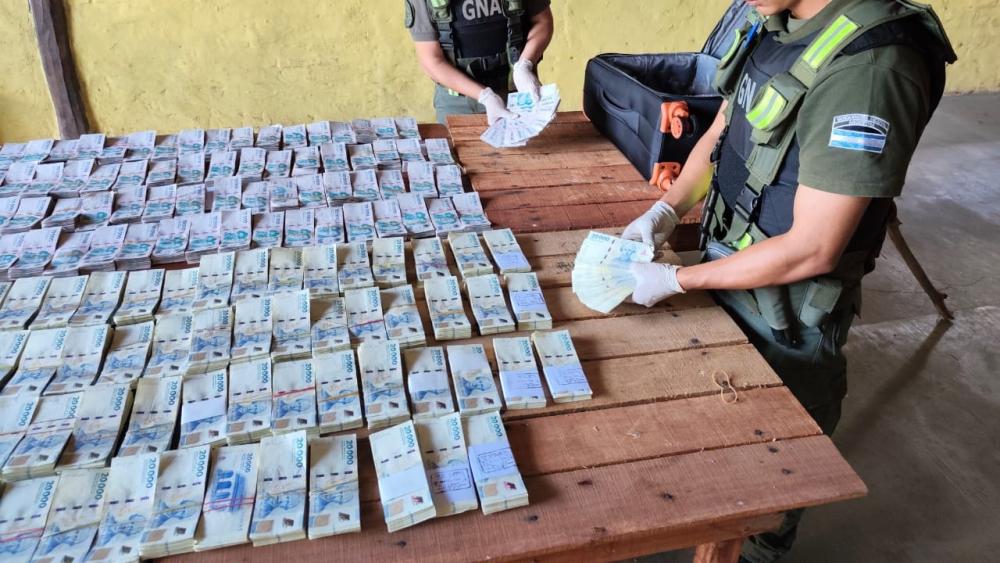 Ruta 12: Gendarmería secuestró más de 500 millones de pesos en operativo antilavado