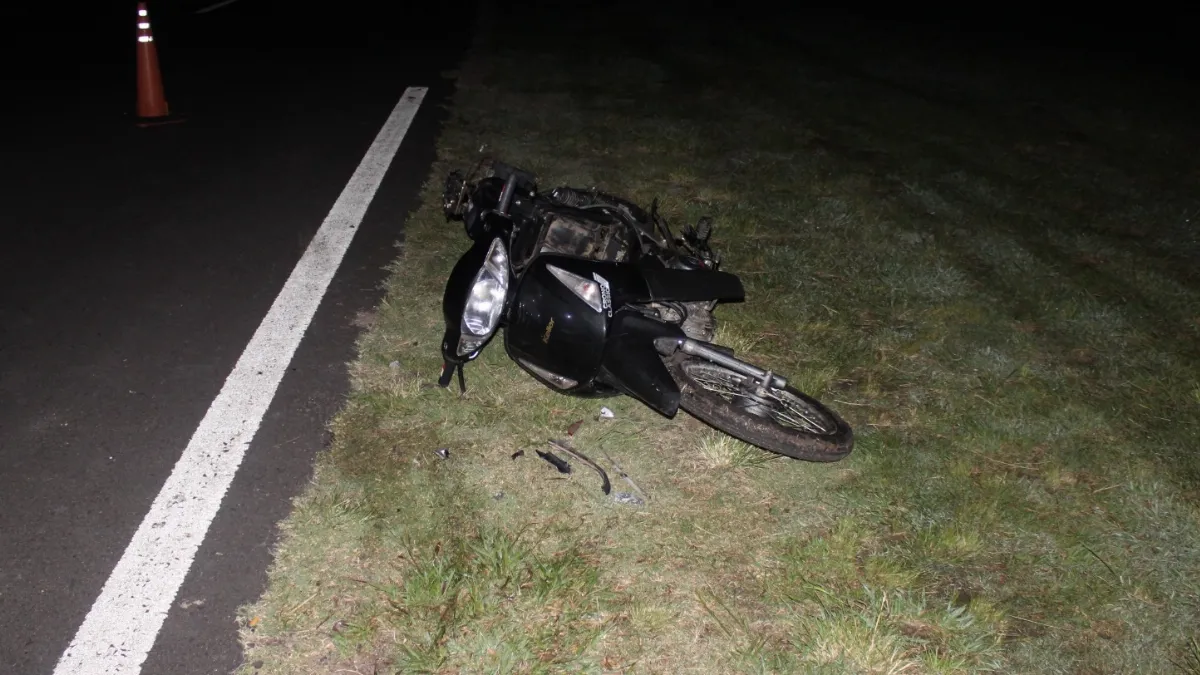 Una motociclista murió luego de ser embestida por un vehículo que huyó del lugar Una motociclista murió luego de ser embestida por un vehículo que huyó del lugar