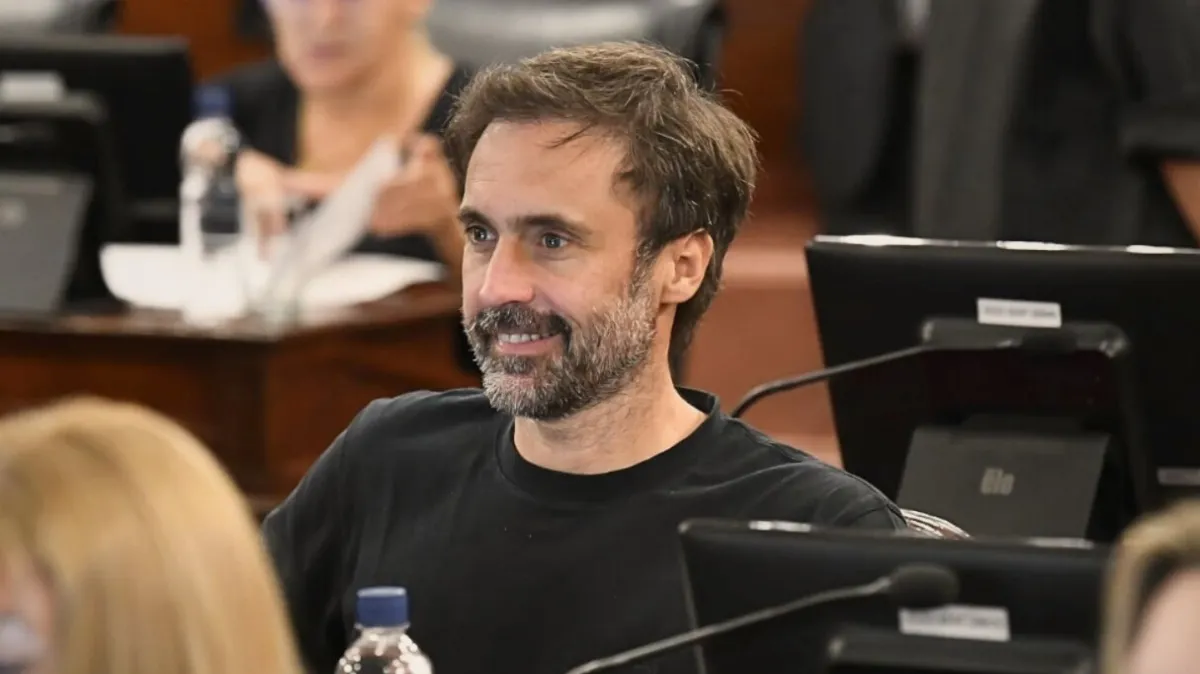 Diputado exige controles de sobrecargas para evitar que siga el deterioro de rutas Diputado exige controles de sobrecargas para evitar que siga el deterioro de rutas