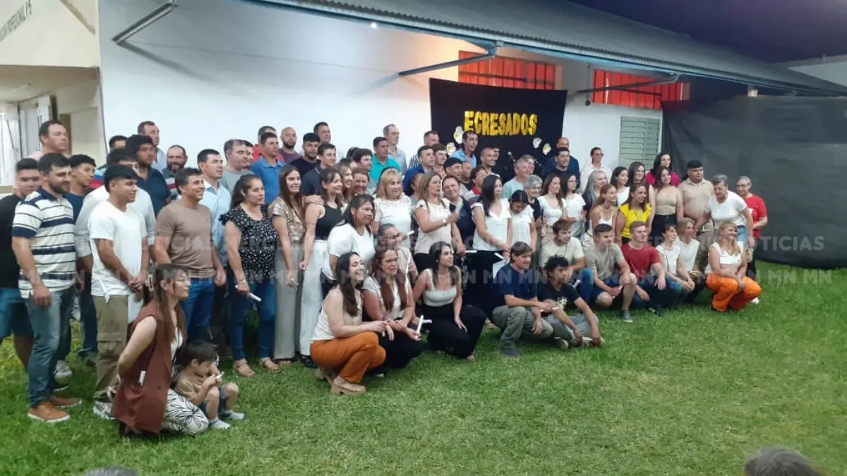 El CFP 15 de General Campos celebró el cierre de trayectos formativos con 79 egresados El CFP 15 de General Campos celebró el cierre de trayectos formativos con 79 egresados