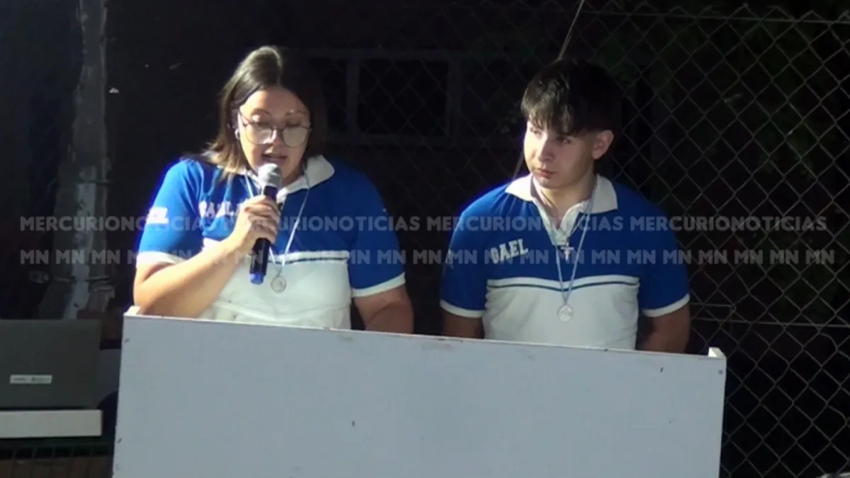 La despedida de los egresados de la Escuela Secundaria 1 "Carlos Saavedra Lamas" La despedida de los egresados de la Escuela Secundaria 1 "Carlos Saavedra Lamas"