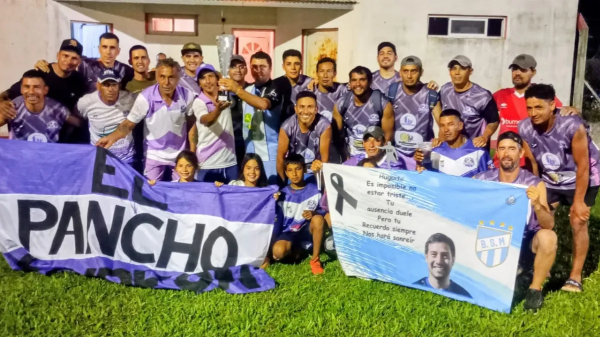 Pancho Ramírez campeón del Torneo Clausura de la Liga de Veteranos (mas 35) Pancho Ramírez campeón del Torneo Clausura de la Liga de Veteranos (mas 35)