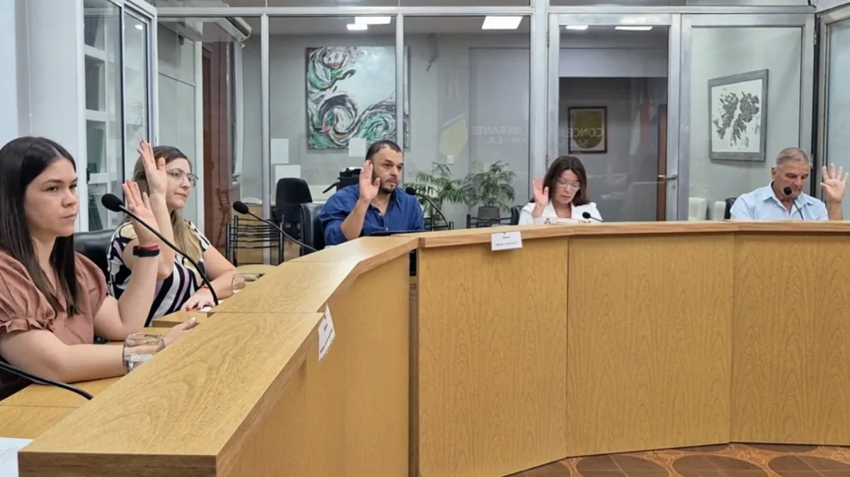 El Concejo Deliberante aprobó por unanimidad la compra de un nuevo utilitario para la municipalidad El Concejo Deliberante aprobó por unanimidad la compra de un nuevo utilitario para la municipalidad