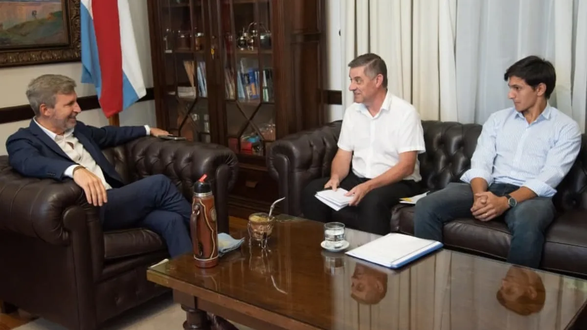 Zambón busca financiamiento para la obra de saneamiento de la zona Sur Zambón busca financiamiento para la obra de saneamiento de la zona Sur