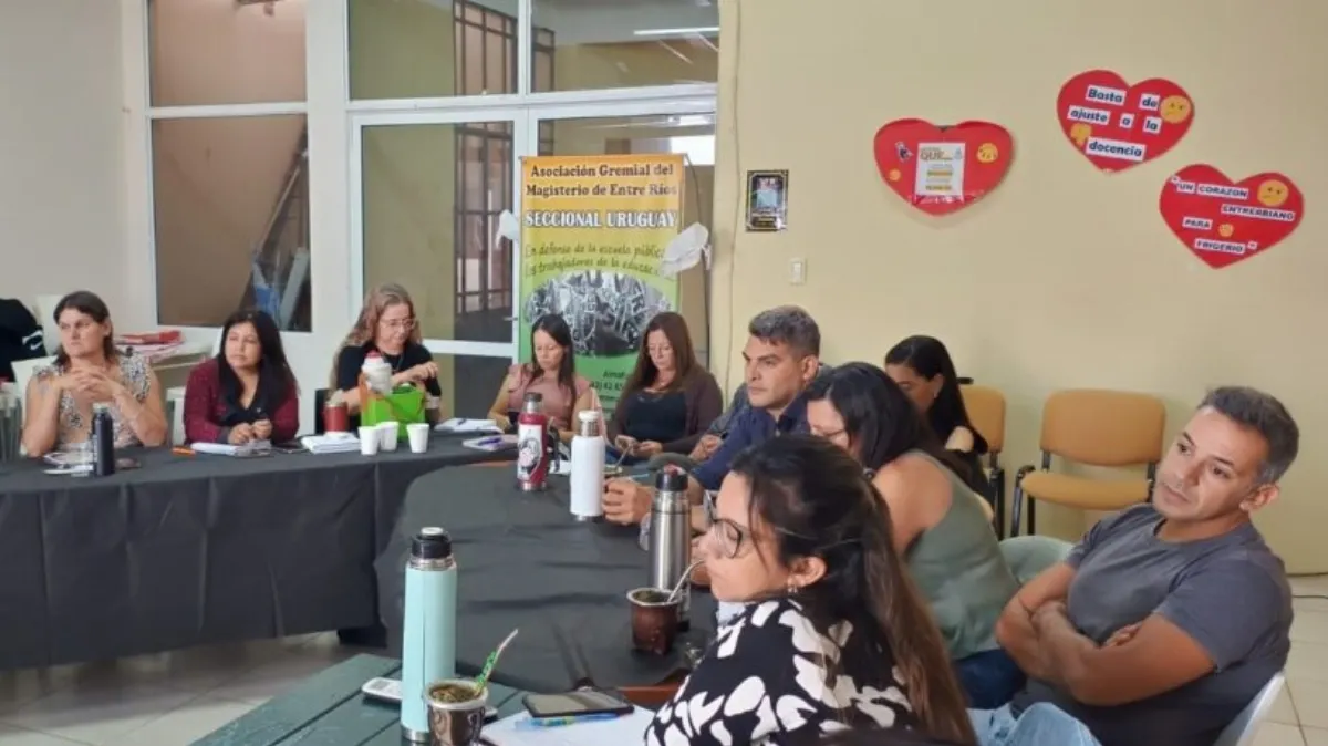 AGMER exige discusión salarial urgente y rechaza ajustes en el sistema educativo provincial AGMER exige discusión salarial urgente y rechaza ajustes en el sistema educativo provincial