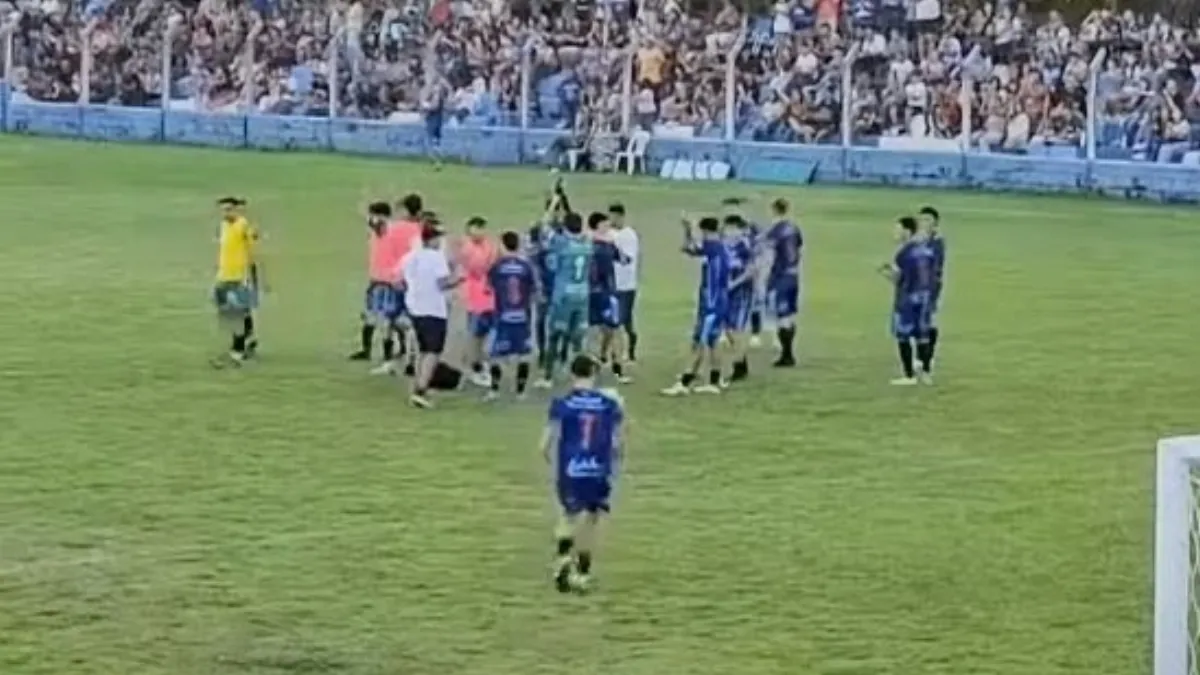 Incidentes en un partido obligaron a la suspensión anticipada del encuentro Incidentes en un partido obligaron a la suspensión anticipada del encuentro