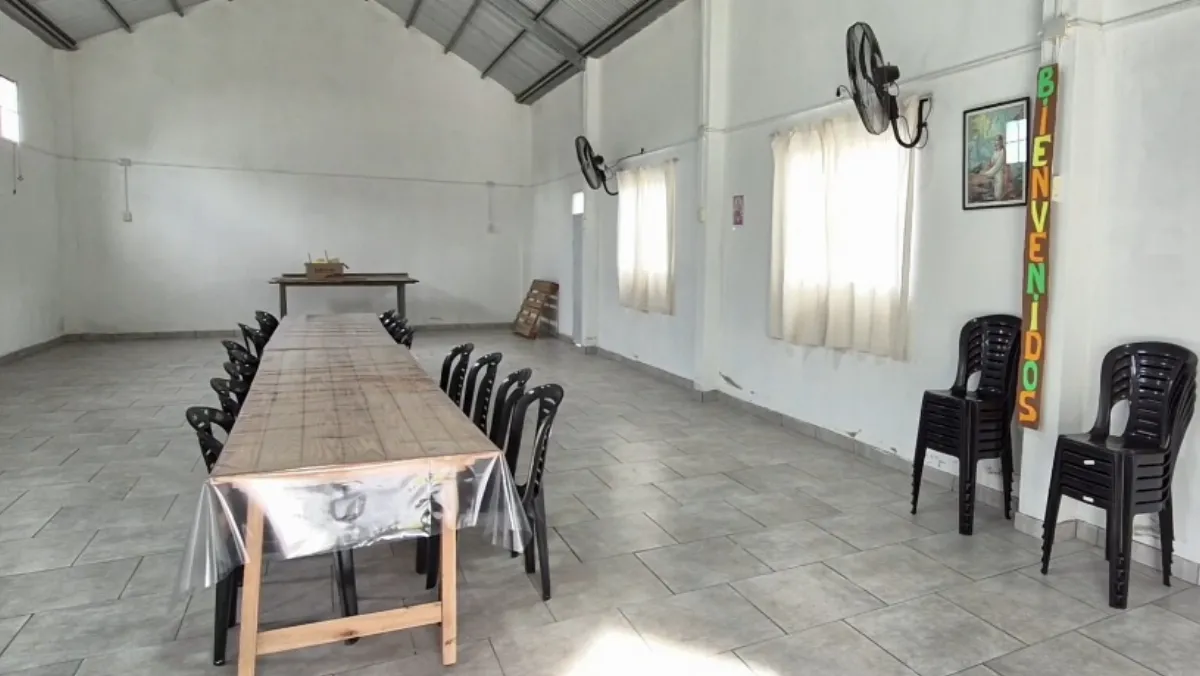 La capilla "El Salvador" inauguró su nuevo salón para catequesis y actividades comunitarias La capilla "El Salvador" inauguró su nuevo salón para catequesis y actividades comunitarias