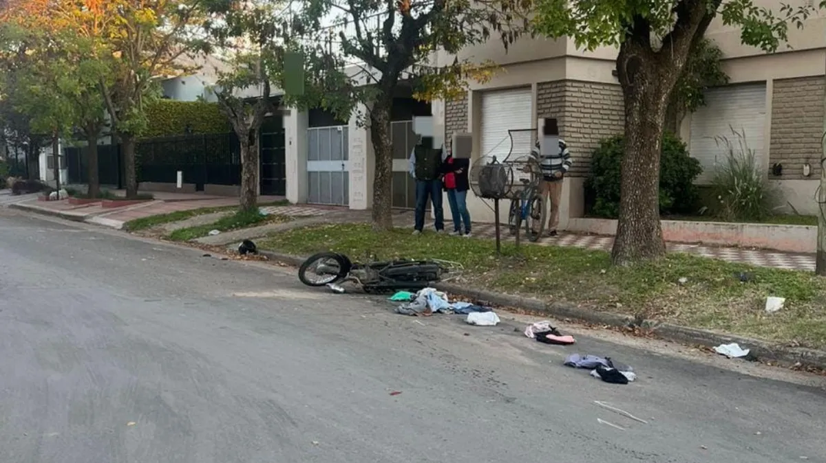 Un muerto y un herido en grave estado tras choque de motos en Colón Un muerto y un herido en grave estado tras choque de motos en Colón