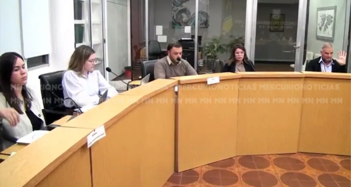 Fuerte debate por la adquisición de un software para cementerio a un empleado municipal Fuerte debate por la adquisición de un software para cementerio a un empleado municipal