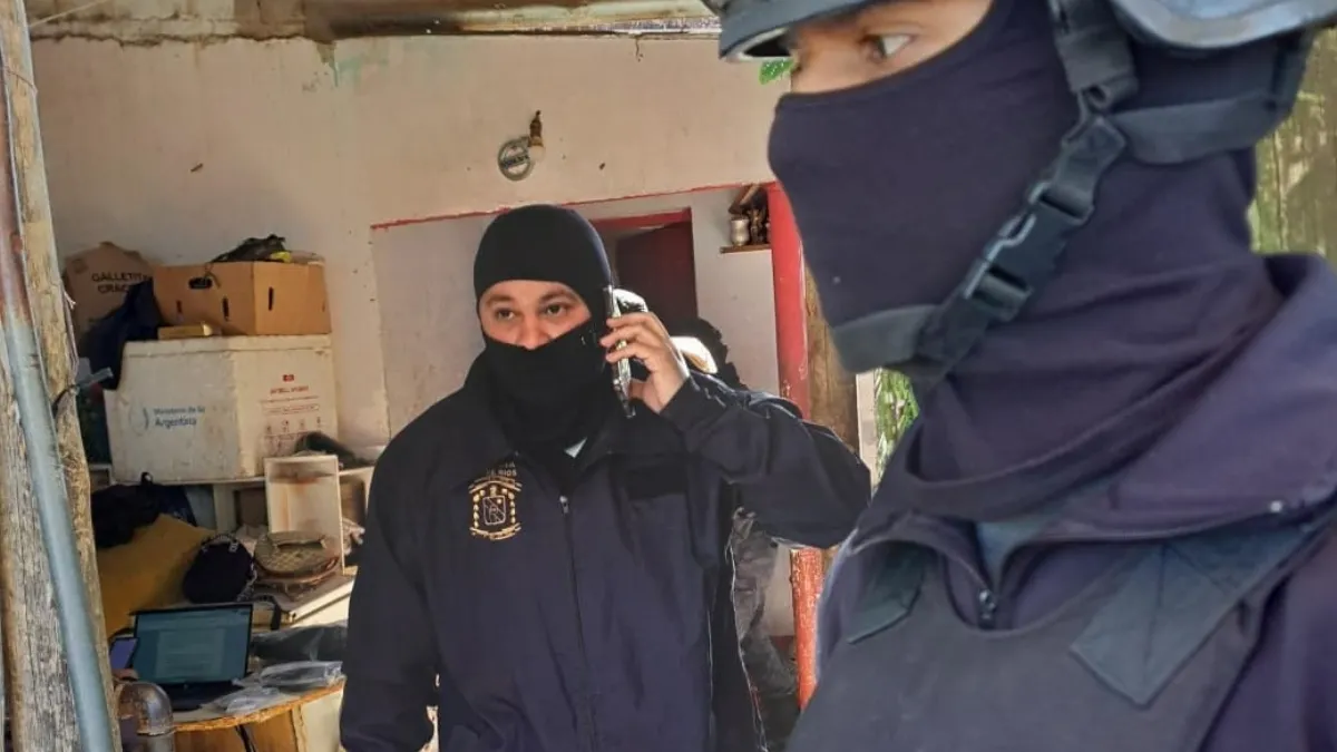 Dos mujeres detenidas tras un allanamiento por narcomenudeo en Chajarí Dos mujeres detenidas tras un allanamiento por narcomenudeo en Chajarí