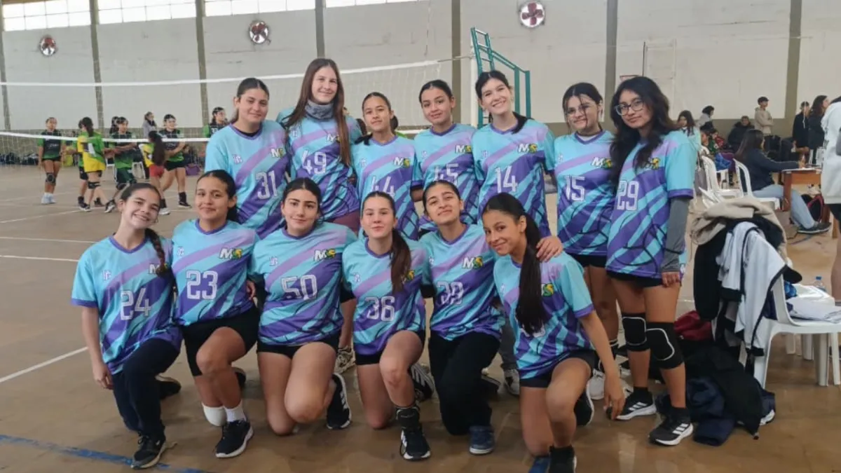 Sábado de vóley juvenil en el Polideportivo Municipal Sábado de vóley juvenil en el Polideportivo Municipal