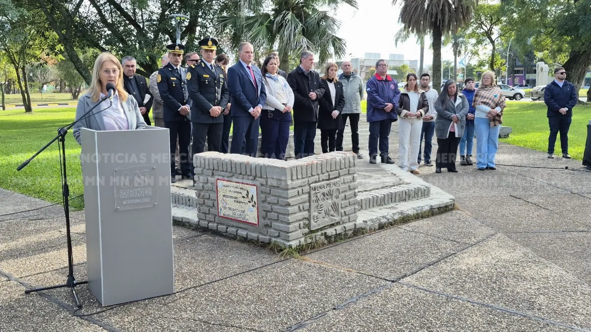 "La independencia también se defiende en el presente", afirmó la viceintendente en el acto por el 25 de mayo "La independencia también se defiende en el presente", afirmó la viceintendente en el acto por el 25 de mayo