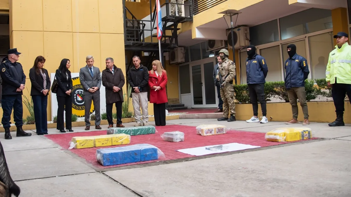 Frigerio destacó el histórico secuestro de casi 261 kilos de cocaína realizado en Feliciano Frigerio destacó el histórico secuestro de casi 261 kilos de cocaína realizado en Feliciano