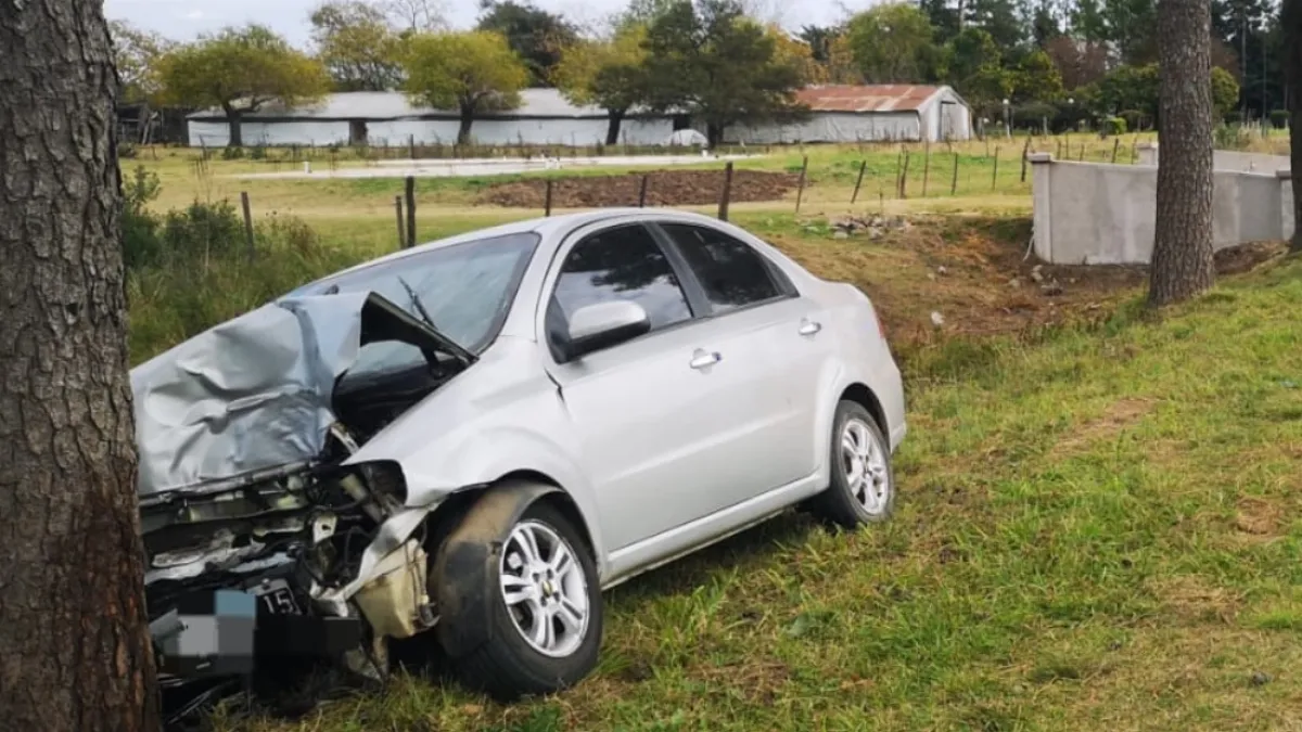 Dos accidentes dejaron tres personas con lesiones leves en Gobernador Mansilla Dos accidentes dejaron tres personas con lesiones leves en Gobernador Mansilla