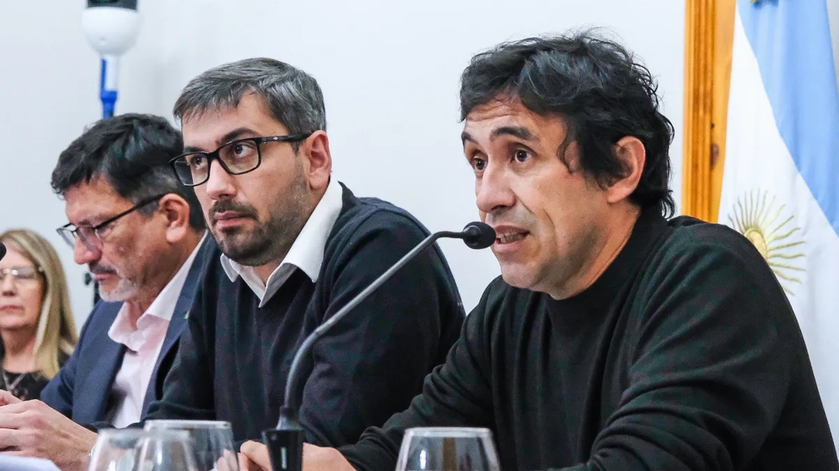 Gremios docentes rechazaron la reforma previsional y cuestionaron el impacto sobre las futuras jubilaciones Gremios docentes rechazaron la reforma previsional y cuestionaron el impacto sobre las futuras jubilaciones