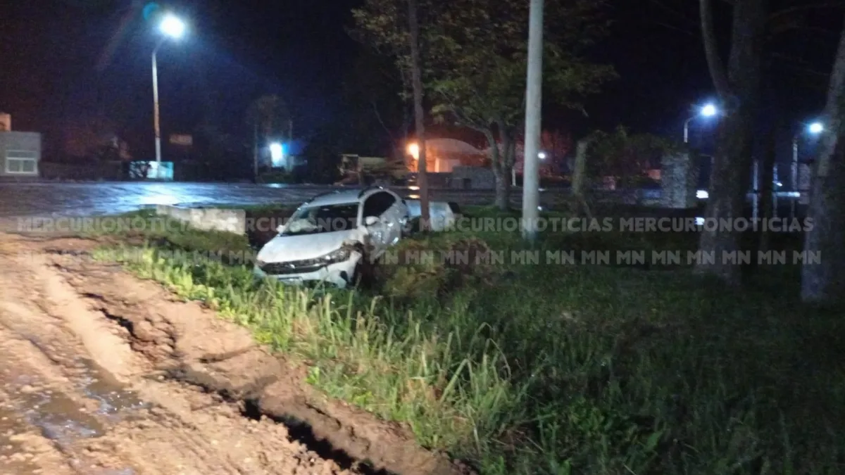 Un conductor perdió el control de su vehículo y cayó a una cuneta en la ruta 18 Un conductor perdió el control de su vehículo y cayó a una cuneta en la ruta 18