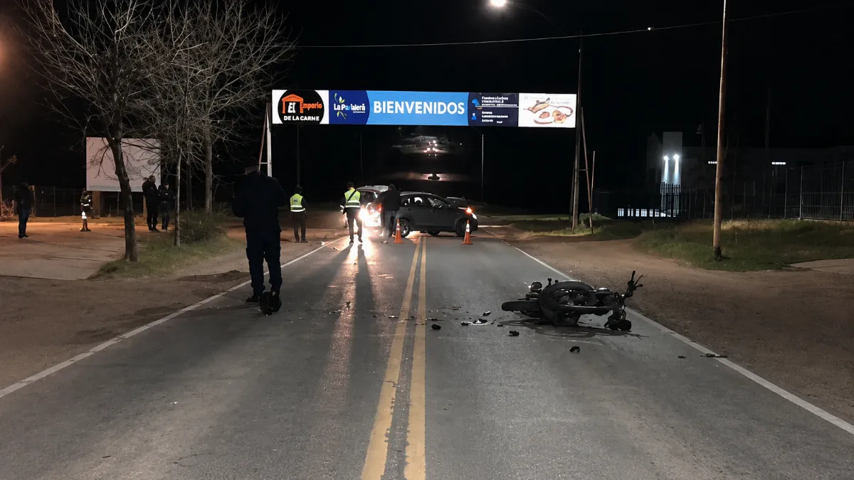 Un motociclista sufrió graves lesiones tras un choque en Colón Un motociclista sufrió graves lesiones tras un choque en Colón