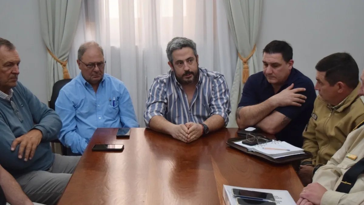 Entre Ríos coordina un protocolo para evacuar ganado de las islas ante posibles inundaciones Entre Ríos coordina un protocolo para evacuar ganado de las islas ante posibles inundaciones