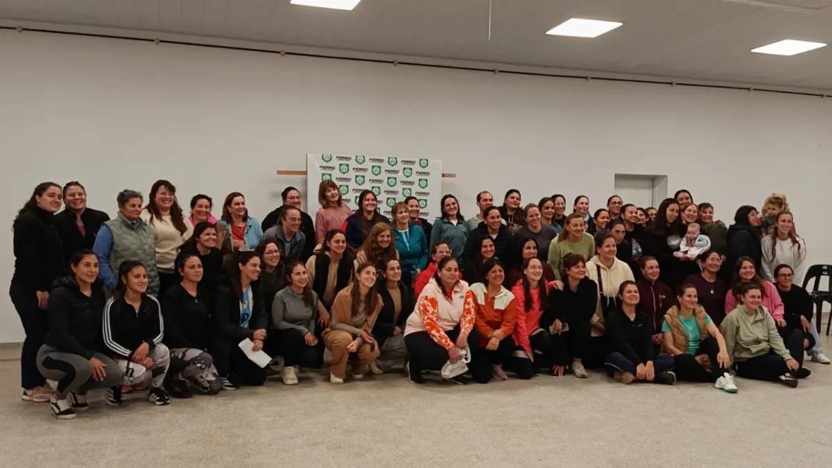 Ferro lanzó su grupo de Básquet Femenino Recreativo con una convocatoria que superó las expectativas Ferro lanzó su grupo de Básquet Femenino Recreativo con una convocatoria que superó las expectativas