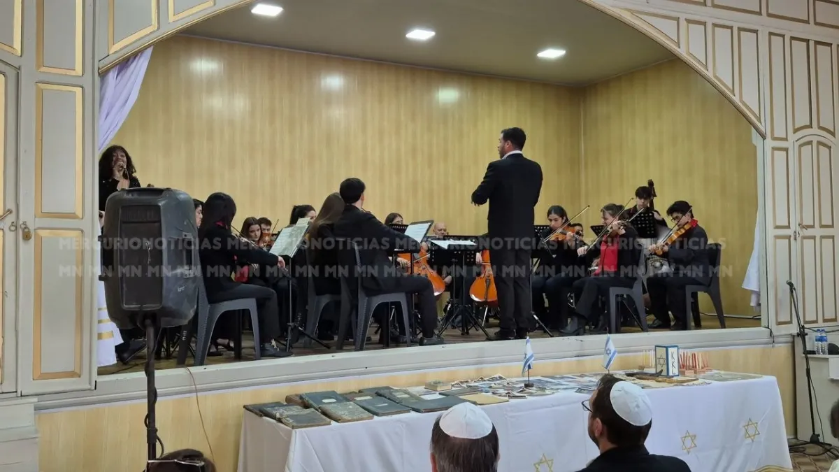 La Orquesta municipal de San Salvador despidió su exitoso repertorio de tango en General Campos La Orquesta municipal de San Salvador despidió su exitoso repertorio de tango en General Campos